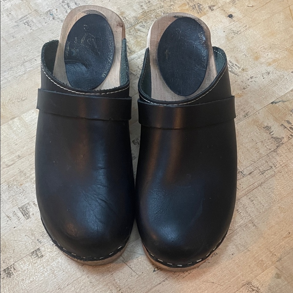 Black Leather Slip-On Clogs